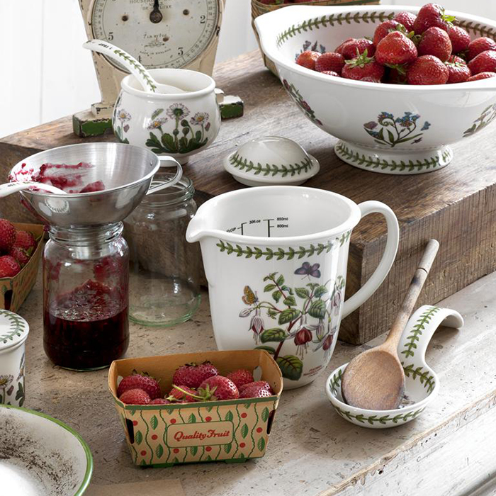 Botanic Garden Measuring Jug 0.85L 30oz.